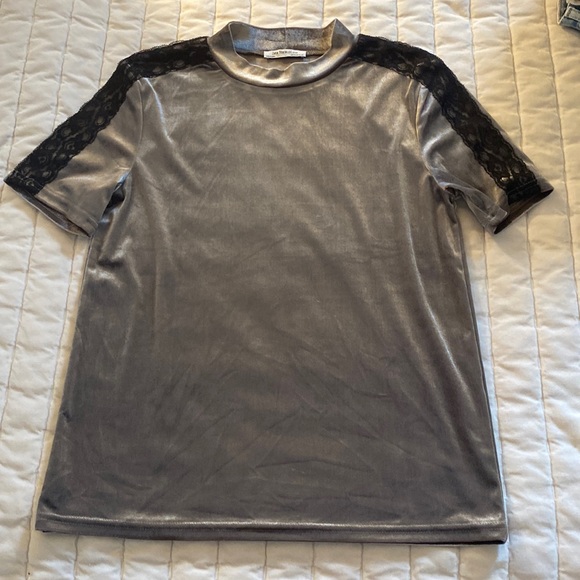 ZARA crushed velvet mock neck top - Picture 2 of 3